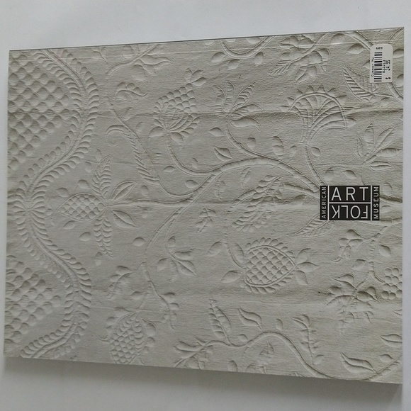 FOLK COUTURE FASHION AND FOLK ART Book ALEXIS CARRENO AMERICAN FOLK ART MUSEUM - Picture 4 of 4